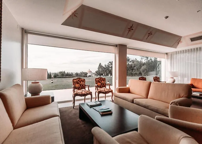 Hotell Conimbriga Do Paco 4*