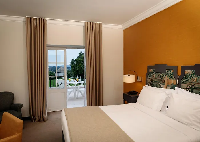 Hotell Conimbriga Do Paco 4*